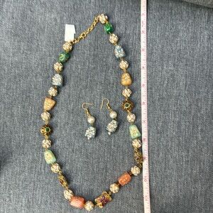 Beautiful brand new necklace set